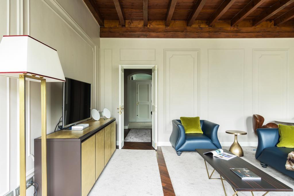 Piazza Cavour - Luxury Lake View Apartment Como Bagian luar foto