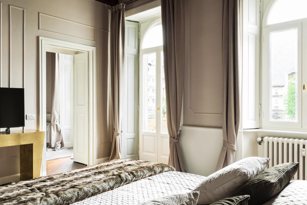 Piazza Cavour - Luxury Lake View Apartment Como Bagian luar foto